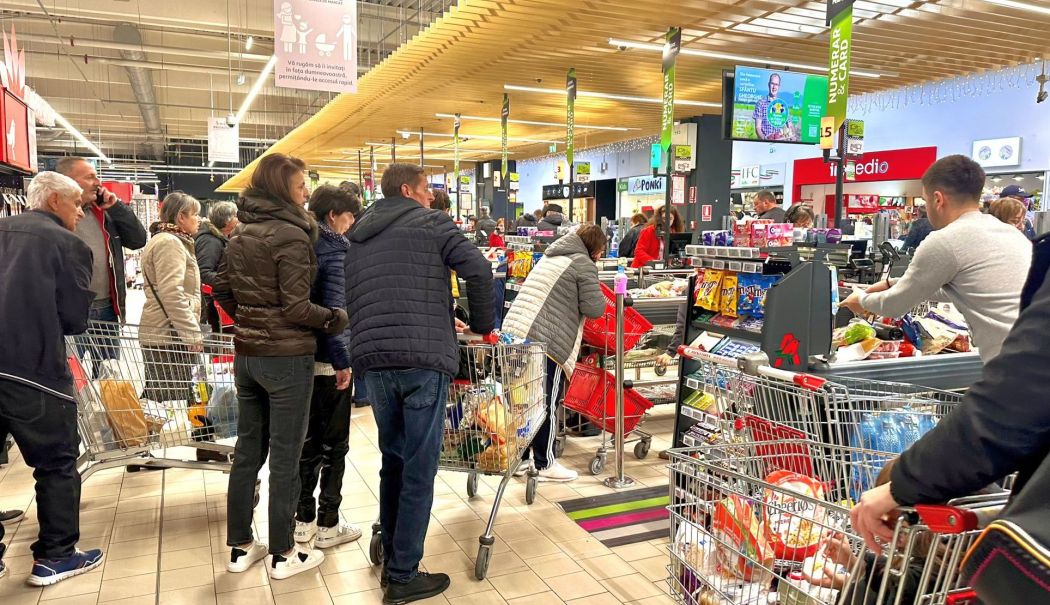 Bursă, comerţ, servicii de piaţă. INFO economic - 1-1734695988.jpg