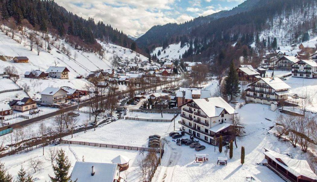 Eliminarea voucherelor de vacanţă, o măsură aberantă, cu consecinţe catastrofale! - 1-1734696241.jpg