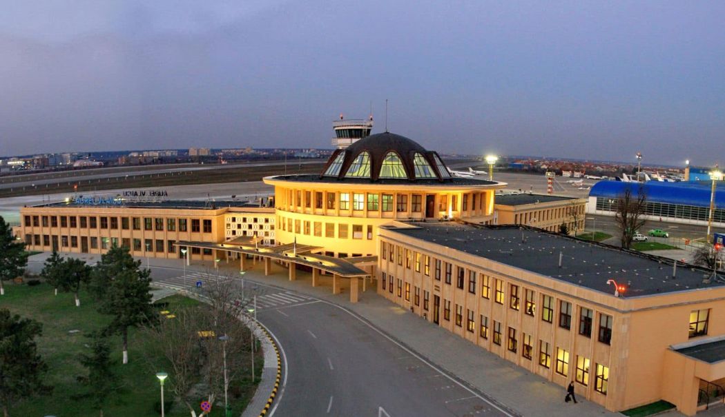 Wizz Air reîncepe să opereze curse regulate de pe Aeroportul Băneasa. Napoli şi Cracovia, primele destinaţii - 1-1736862174.jpg