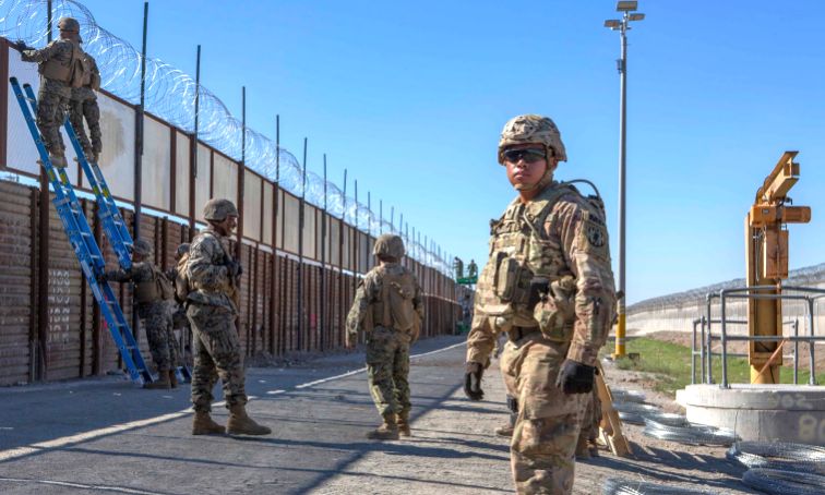 Donald Trump a decis să trimită 1.500 de militari suplimentari la graniţa cu Mexicul - 1-1737617165.jpg