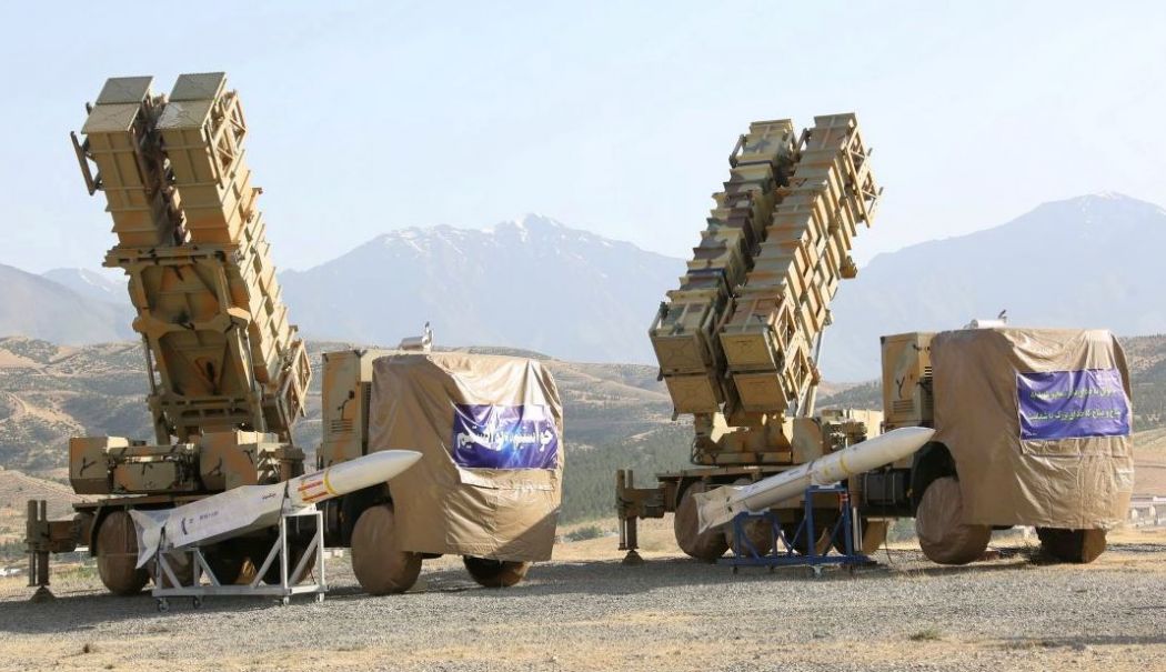 Iranul prezintă o nouă generaţie a sistemului de apărare antiaeriană - 1-1738568277.jpg