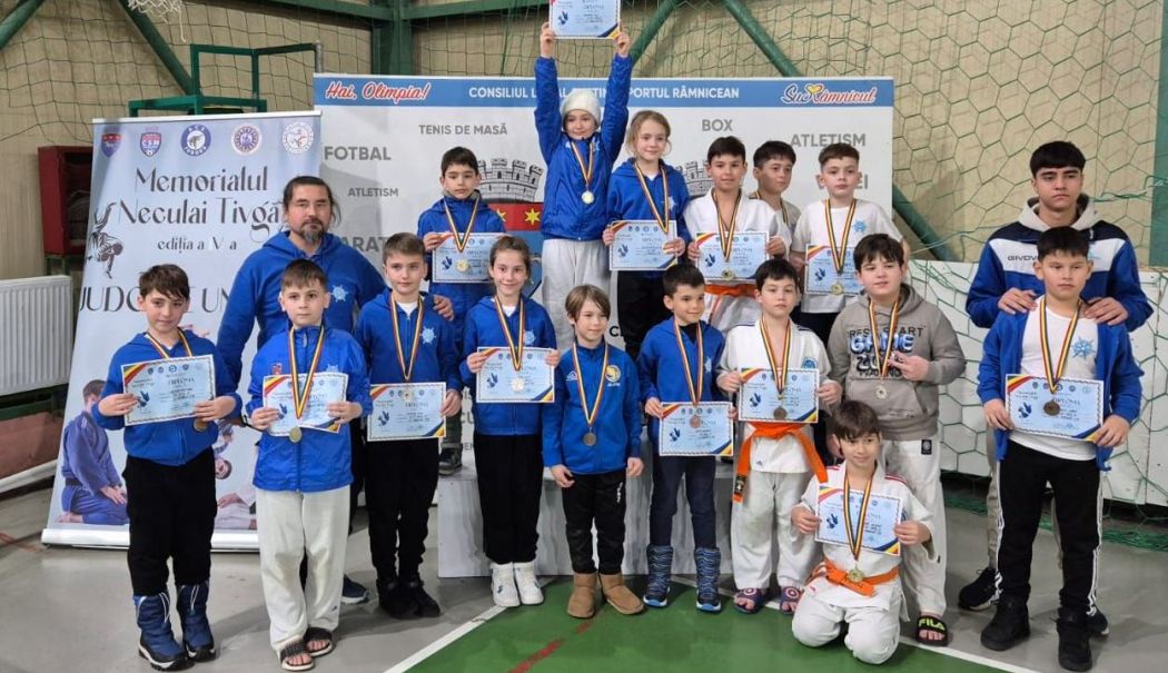 Judoka de la CS Marina Constanţa, salbă de medalii la Memorialul „Tivgă Neculae” de la Râmnicu Sărat - 1-1739285560.jpg