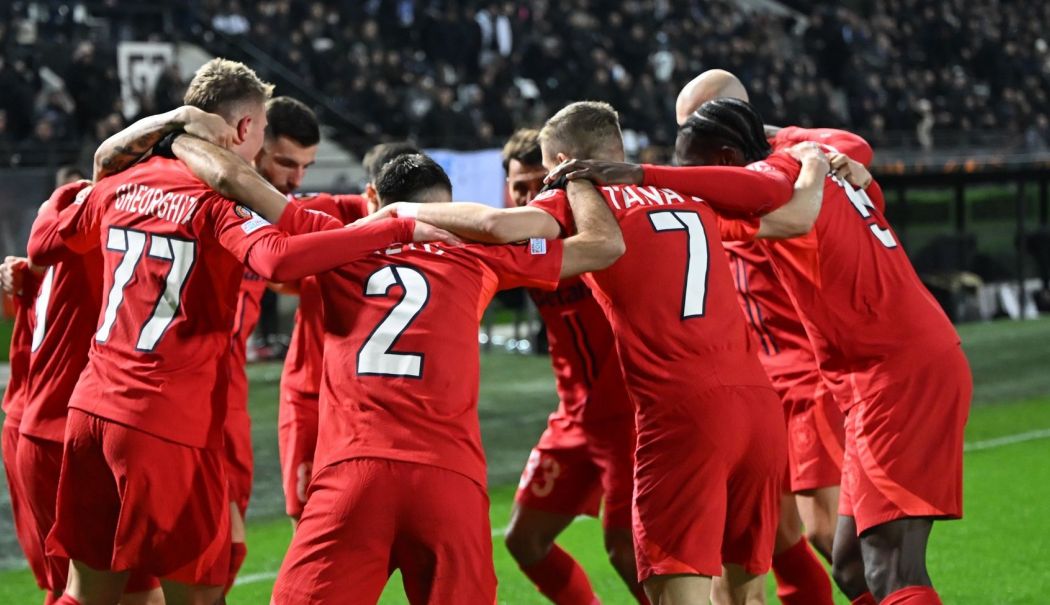 Fotbal: FCSB, la un pas de calificarea în optimile Europa League, după victoria de la Salonic