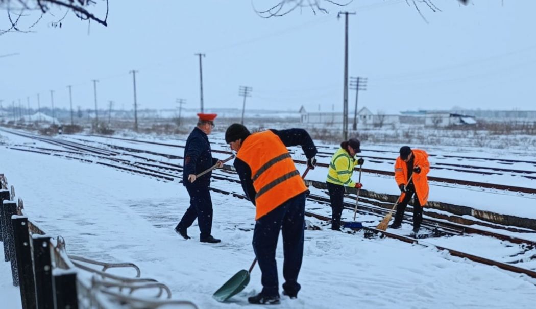 CFR: Circulaţie feroviară în condiţii de iarnă, fără probleme majore - 1-1739891021.jpg