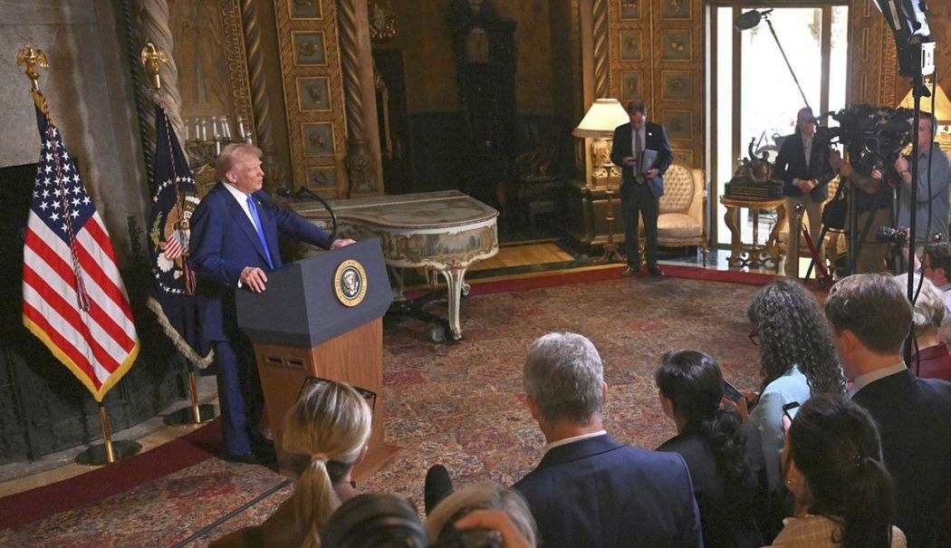 Donald Trump, despre Zelenski: „Este un dictator care riscă să rămână fără ţară!” - 1-1740036542.jpg