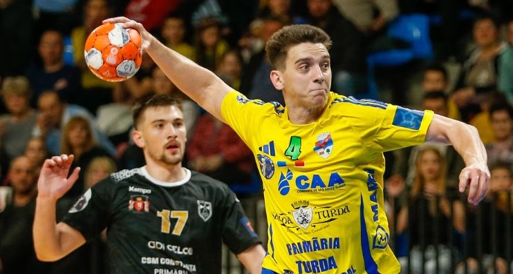 Handbal: CSM Constanţa a simţit din nou gustul amar al înfrângerii în deplasarea de la Turda - 1-1743931288.jpg