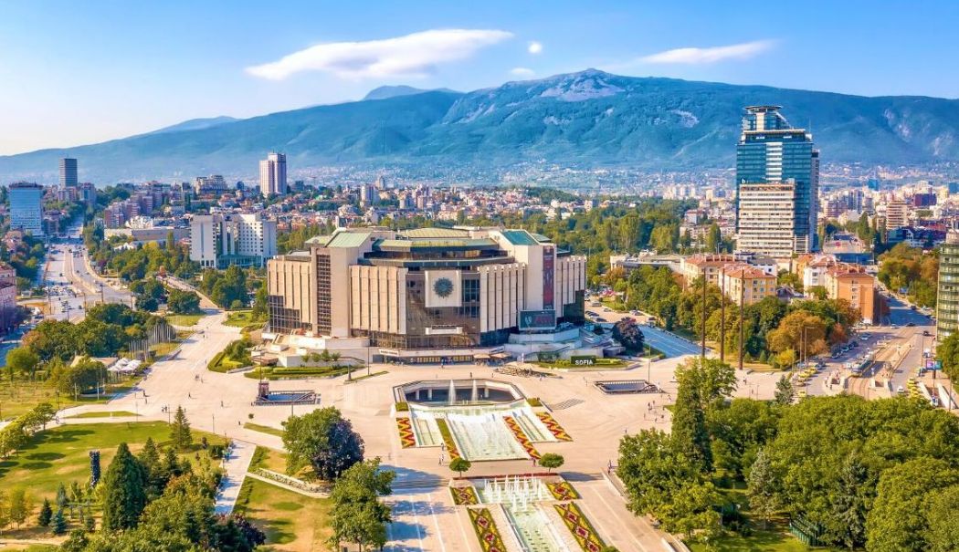 Bulgaria îndeplineşte ţinta de deficit bugetar pentru aderarea la zona euro - 1-1745480867.jpg