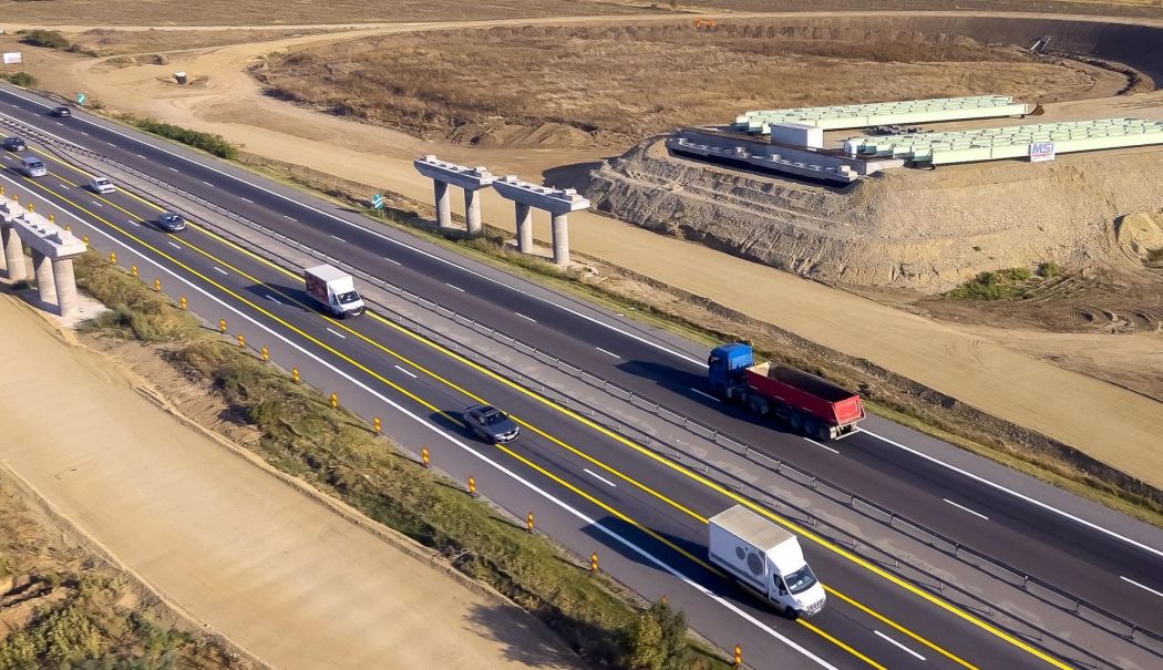 Asigurări, infrastructură rutieră, PIB nominal al României. INFO economic - 1-1746010274.jpg