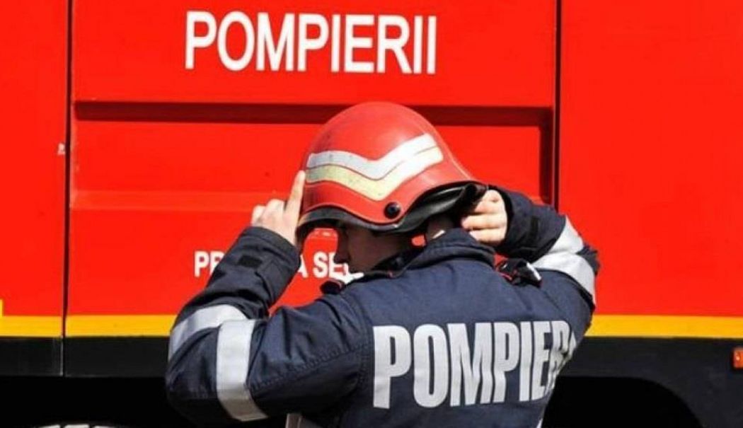O casă din Constanța a fost cuprinsă de flăcări! Pompierii intervin de urgență - 1-1746102730.jpg