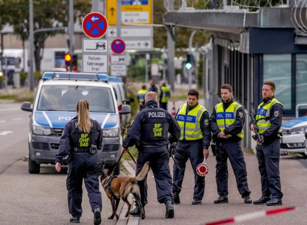 Noul guvern german a ordonat poliţiei de frontieră să respingă la graniţe majoritatea migranţilor - 1-1746685794.jpg
