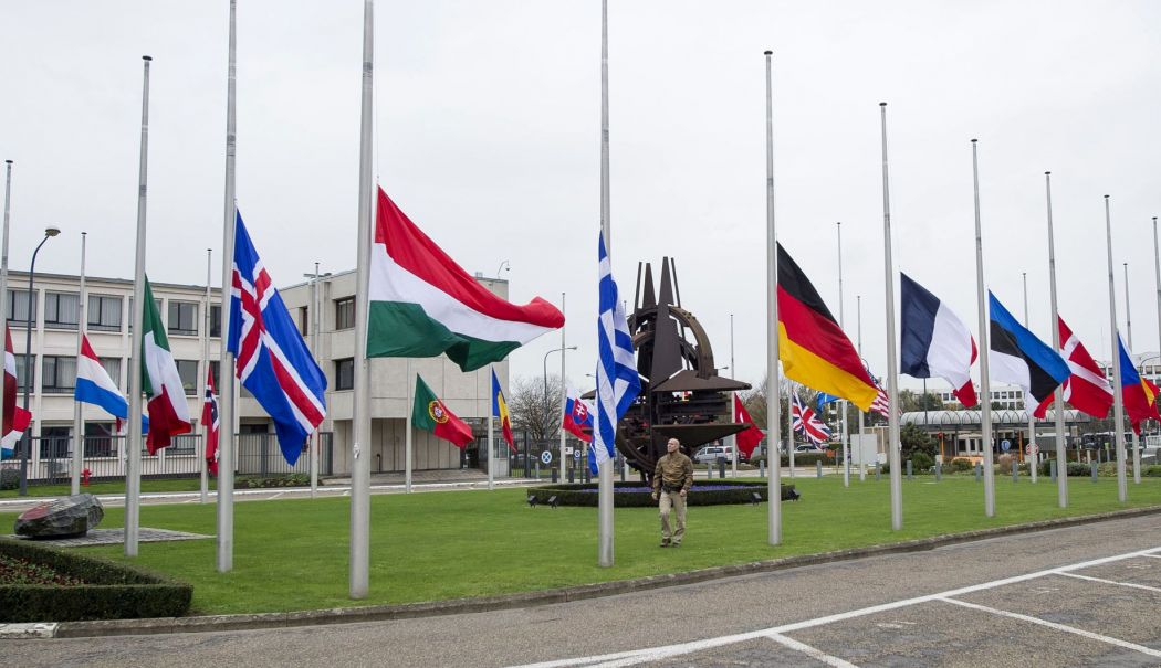 Miniştrii de externe din NATO negociază în Antalya creşterea cheltuielilor militare - 1-1747208217.jpg