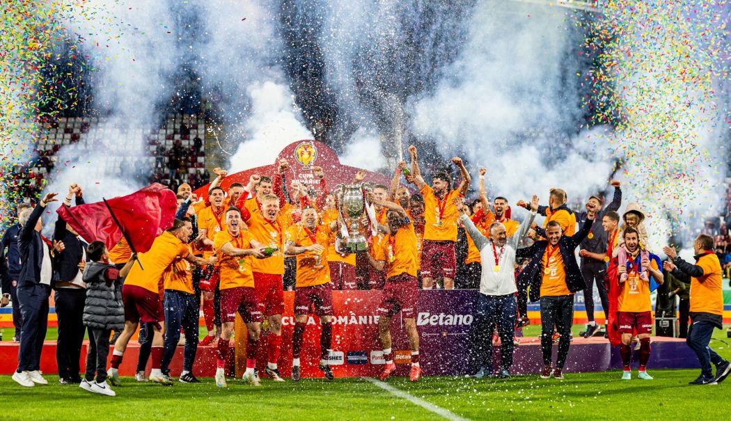 Fotbal: CFR Cluj a cucerit Cupa României. Cinci goluri s-au marcat în finală - 1-1747286047.jpg