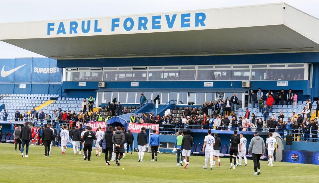 Fotbaliştii Farului au intrat în vacanţă. Reuniunea, în luna iunie - 1-1747637638.jpg