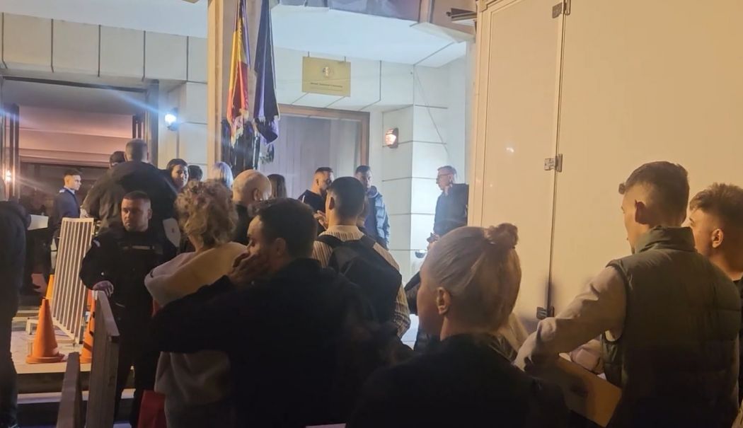 Procesul de predare a buletinelor de vot, fără incidente - 1-1747665080.jpg