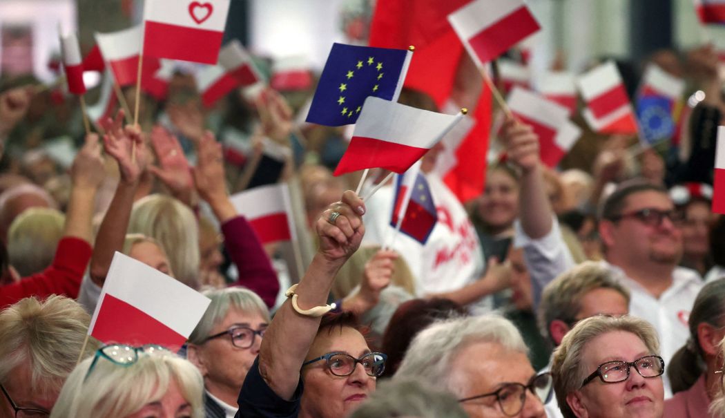 Alegeri prezidenţiale în Polonia. Un tur doi între un preşedinte liberal european şi unul ultraconservator - 1-1748762845.jpg