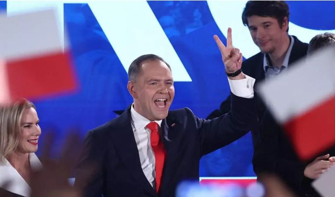 E oficial! Candidatul naţionalist conservator Karol Nawrocki a câştigat alegerile prezidenţiale din Polonia