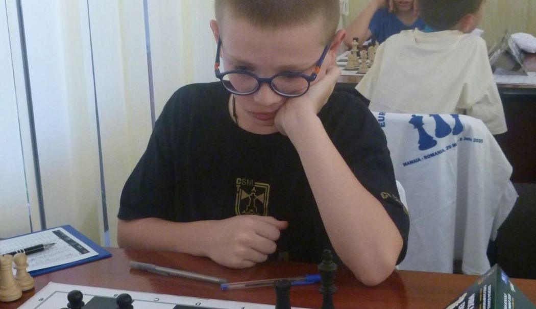Micii şahişti constănţeni participă la Campionatul European Şcolar de la Mamaia - 1-1749013961.jpg