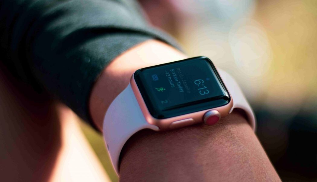 Care sunt cele 3 diferențe principale între Apple Watch și ceasurile Samsung? - 1-1750852620.jpg