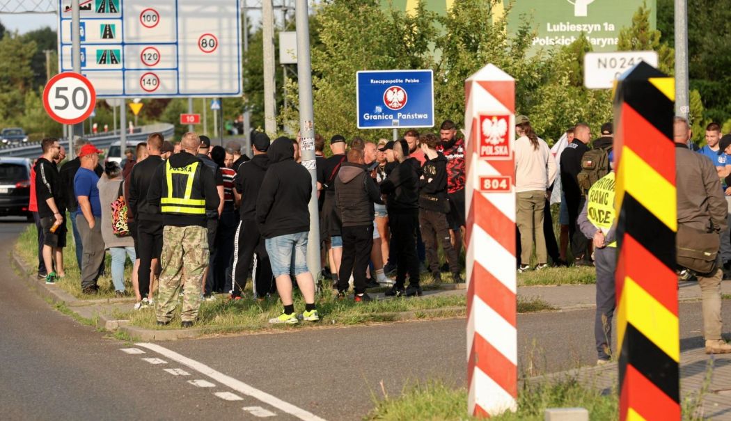 Polonia a introdus controale temporare la frontierele cu Germania şi Lituania - 1-1751440308.jpg
