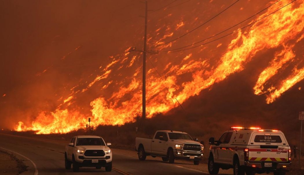 Mii de europeni, evacuați din cauza incendiilor devastatoare. Turiștii români, în pericol - 1-1755170825.jpg