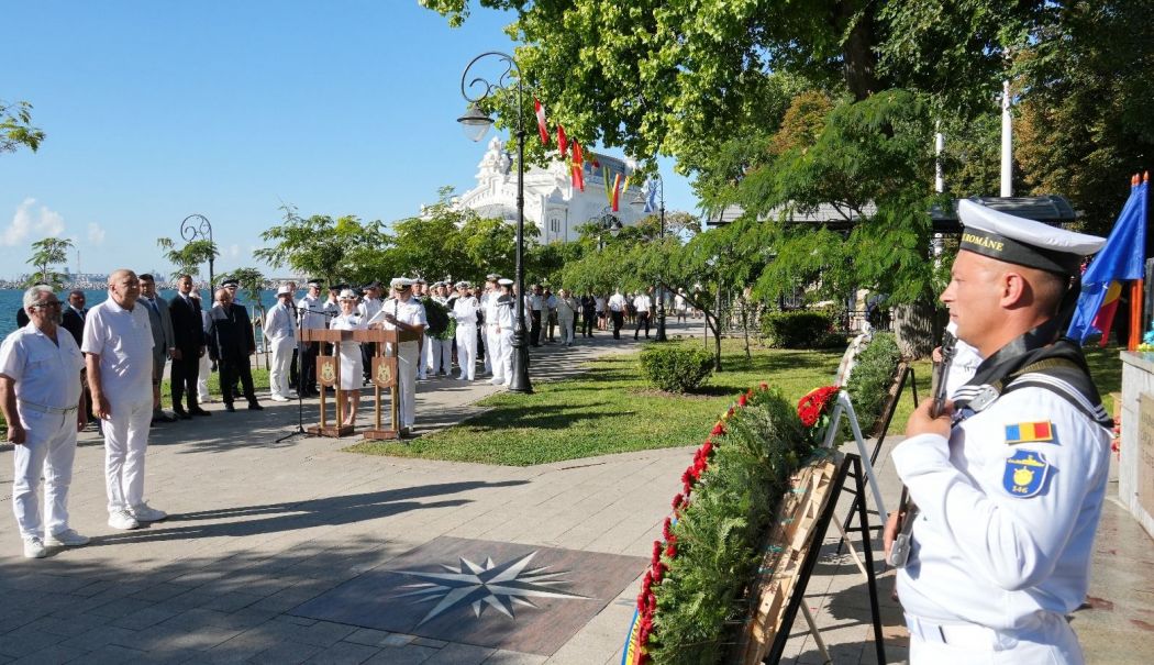 Sindicatul Liber al Navigatorilor, prezent la manifestările ocazionate de Ziua Recunoştinţei - 1-1755176851.jpg
