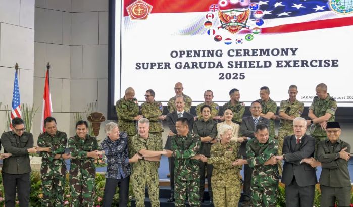 Soldaţi din 13 ţări, inclusiv din SUA, participă la manevre militare în Indonezia - 1-1756112159.jpg