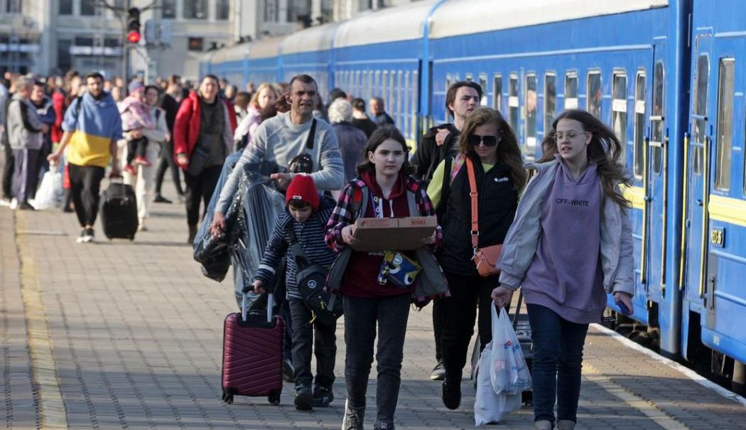 Preşedinte polonez cere limitarea ajutoarelor sociale pentru refugiaţii ucraineni - 1-1756201040.jpg