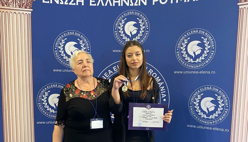 Două eleve din Constanța au obținut premii importante, la Olimpiada Internațională a Elenismului