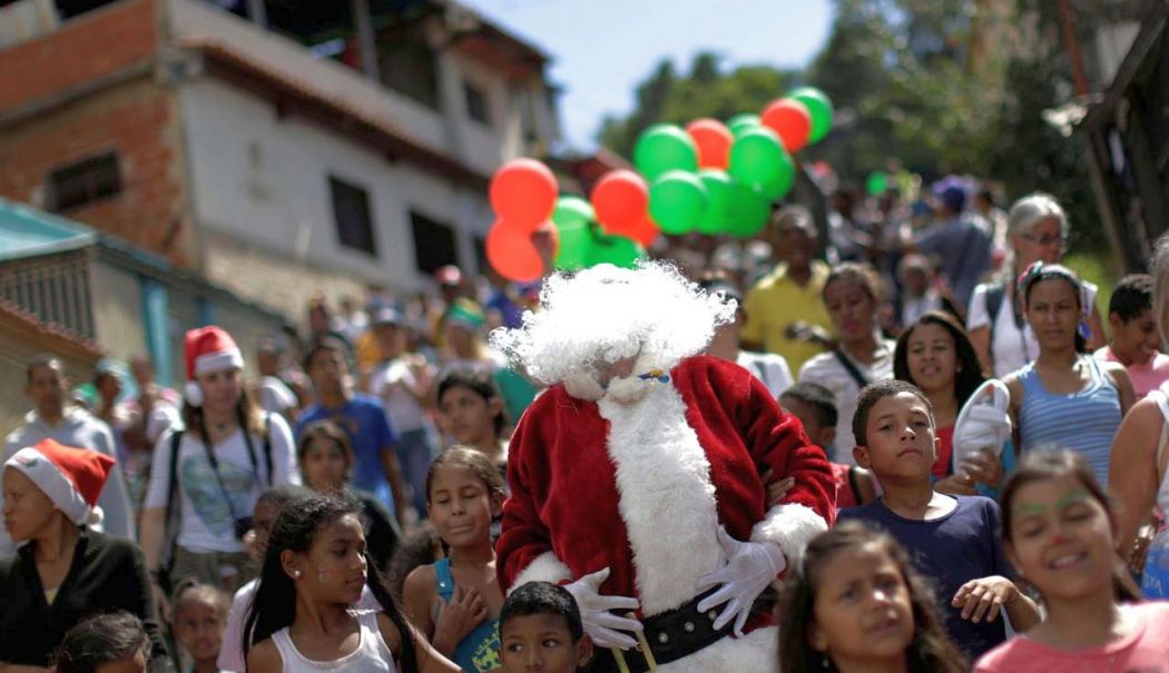 Venezuela: Preşedintele Nicolas Maduro devansează Crăciunul pentru data de 1 octombrie - 1-1757403826.jpg