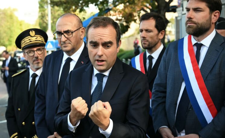 Criză politică în Franţa. Nou guvern condus de premierul Sébastien Lecornu - 1-1760334715.jpg