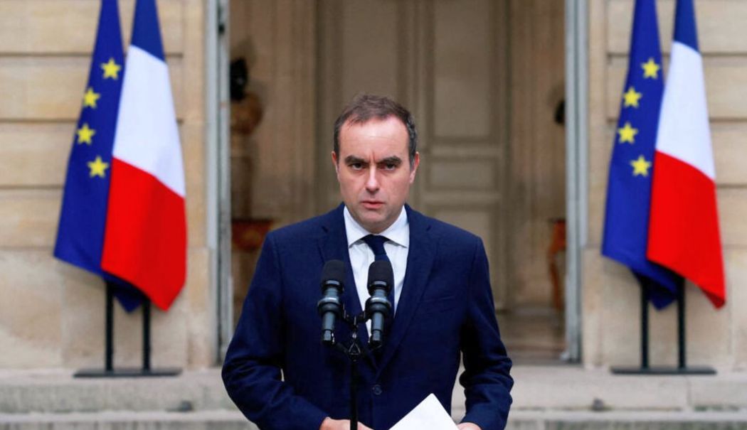Guvernul Franţei se confruntă cu două moţiuni de cenzură - 1-1760428406.jpg