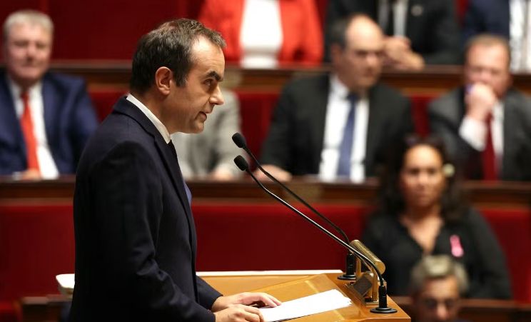 Guvernul francez anunţă suspendarea reformei pensiilor - 1-1760514094.jpg