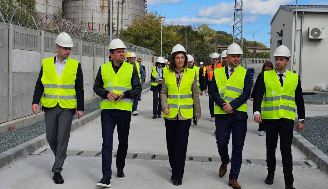 Ministrul Transporturilor, vizită în Portul Constanța. A verificat stadiul proiectului de modernizare a distribuției energiei electrice - 1-1761057292.jpg