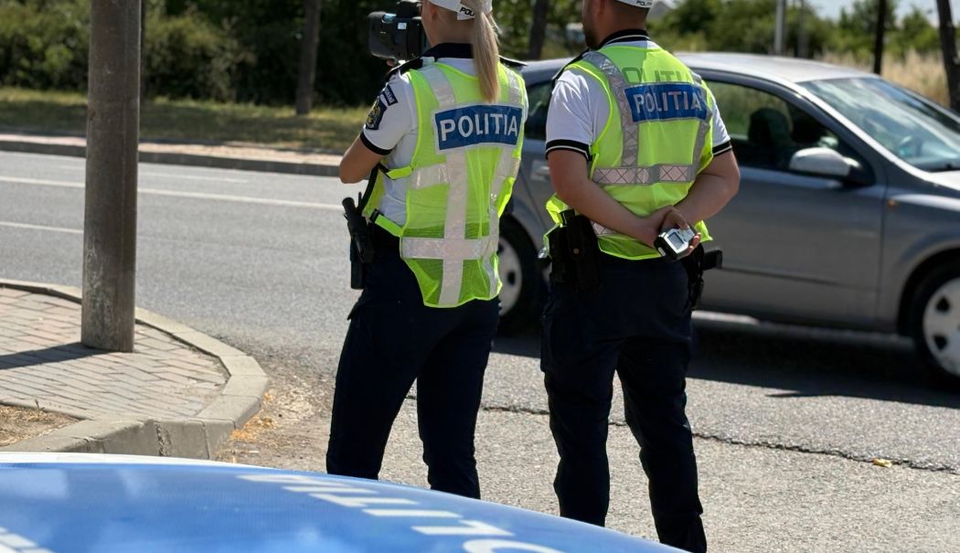 Polițiștii constănțeni avertizează asupra pericolelor traversării neregulamentare a căii ferate - 1-1761829633.jpg