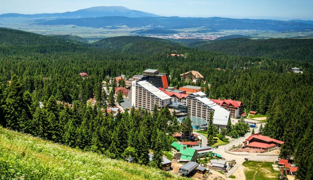 Numărul tichetelor de vacanță, în scădere dramatică. Turiștii români preferă destinații externe - 1-1762081787.jpg