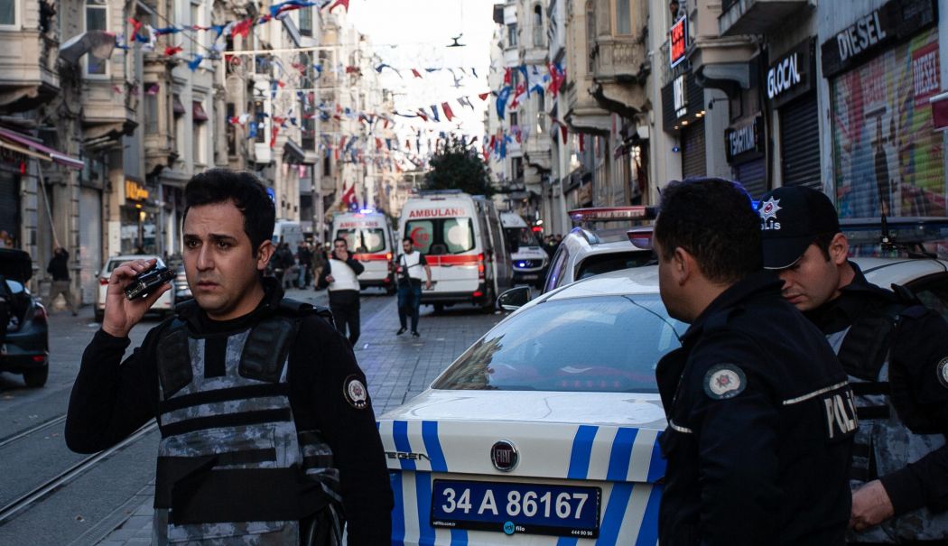 Doi români au fost răniţi într-un atac armat în Istanbul. Anunţul MAE - 1-1762698004.jpg