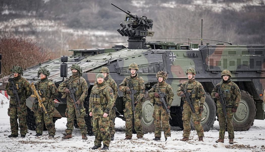 Coaliția de guvernare din Germania, aproape de un acord privind legea serviciului militar - 1-1762851846.jpg