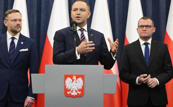 Președintele Poloniei a blocat prin veto numirea a zeci de judecători - 1-1763023339.jpg