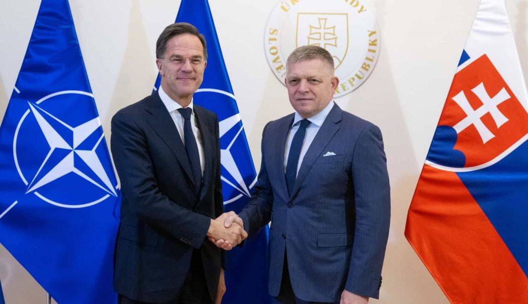 Premierul slovac solicită NATO să întărească apărarea aeriană a țării sale - 1-1763630055.jpg
