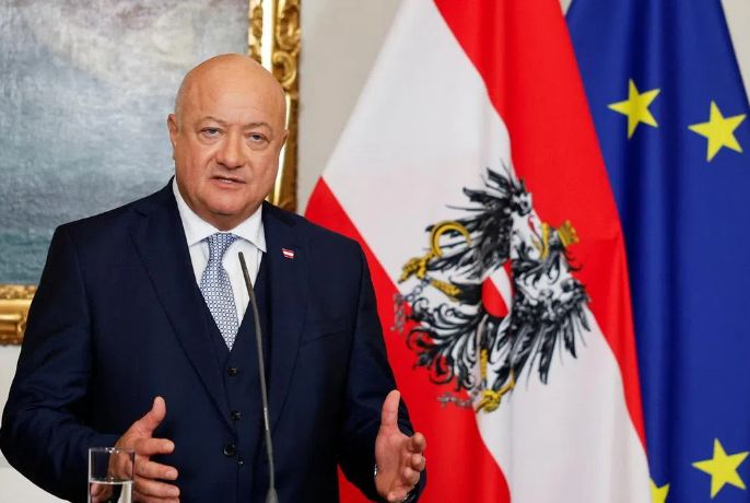 Guvernul intensifică eforturile pentru combaterea ascensiunii extremei drepte - 1-1764228009.jpg