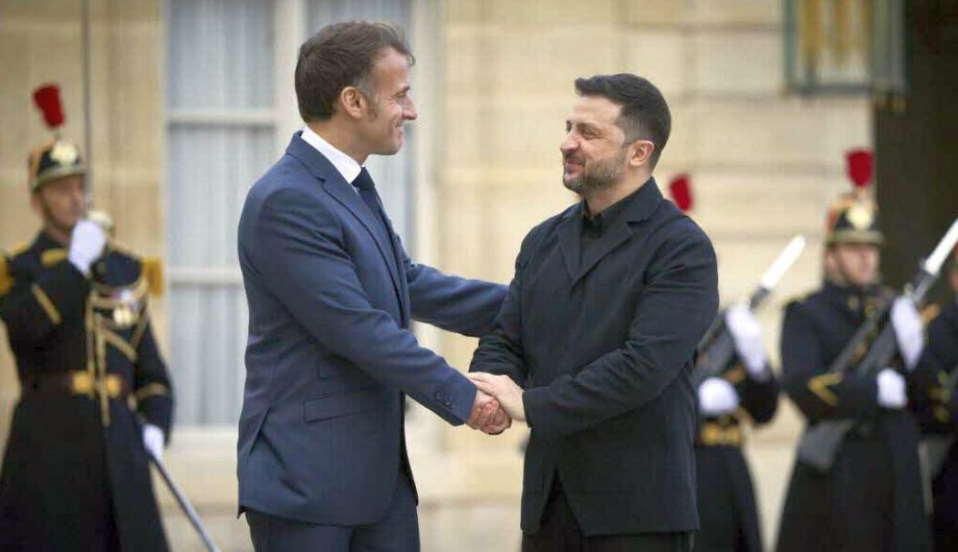 Emmanuel Macron îl va primi pe președintele Ucrainei luni, la Paris - 1-1764491815.jpg