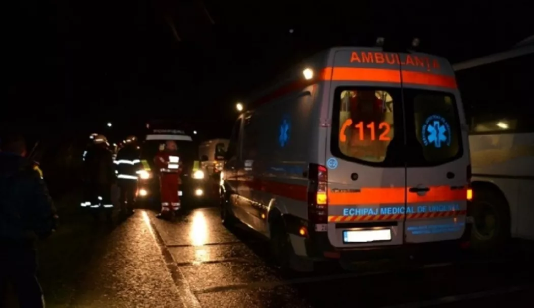 Accident rutier între două autoturisme la intersecția străzilor Călugăreni și Română din Medgidia - 1-1766860434.webp