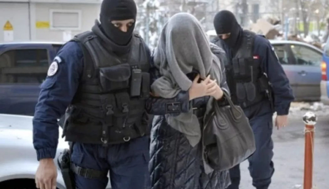 De necrezut! O femeie şi-ar fi ucis mama pentru moştenire, cu ajutorul unei asistente medicale - 1-1766909172.webp