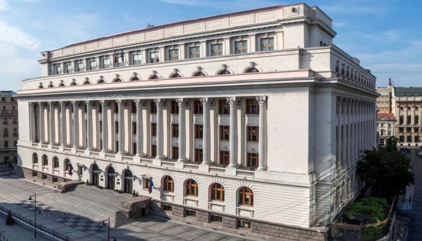 Banking: Indicele ROBOR la trei luni a coborât marți la 6,05% pe an - 1-1768303804.webp