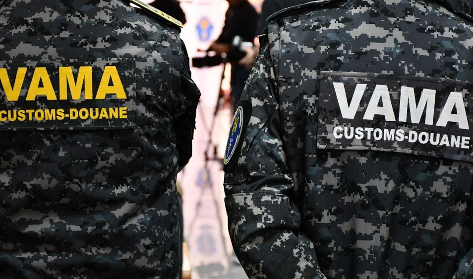 Autoritatea Vamală Română cumpără scanere pentru controlul bagajelor, de peste 6,7 milioane lei - 1-1768826914.webp