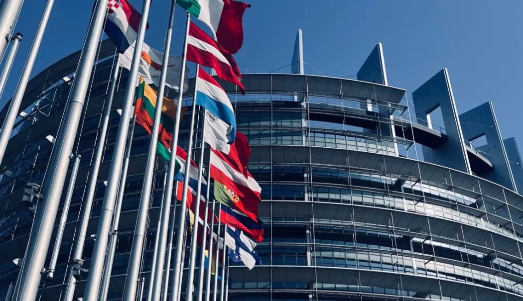 PE a aprobat cooperarea consolidată pentru un împrumut de 90 de miliarde euro acordat Ucrainei - 1-1769071477.webp