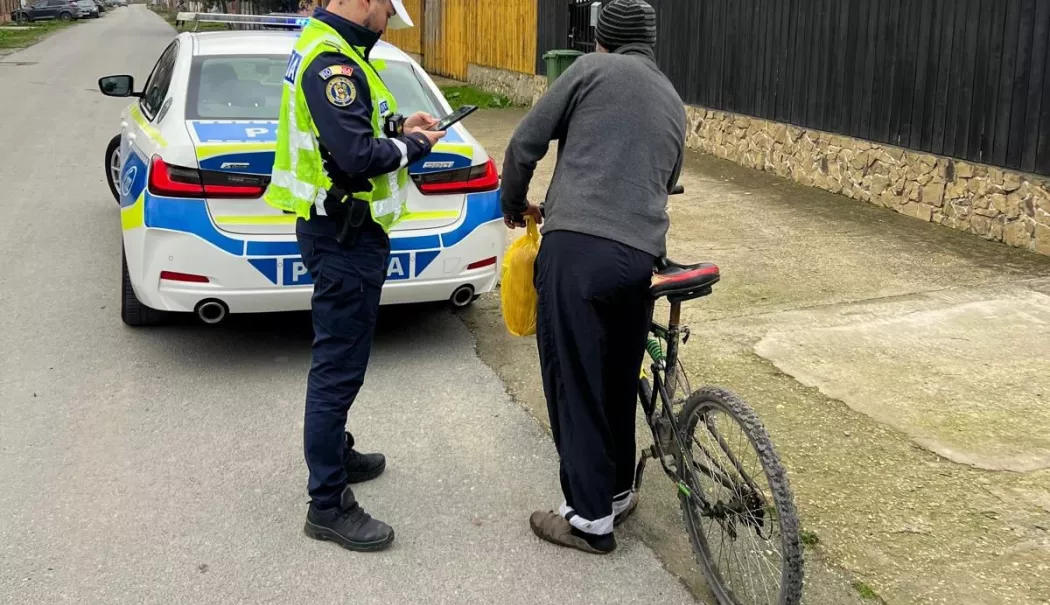 Acțiune a polițiștilor rutieri în județul Constanța: zeci de amenzi pentru pietoni și bicicliști - 1-1769337631.webp