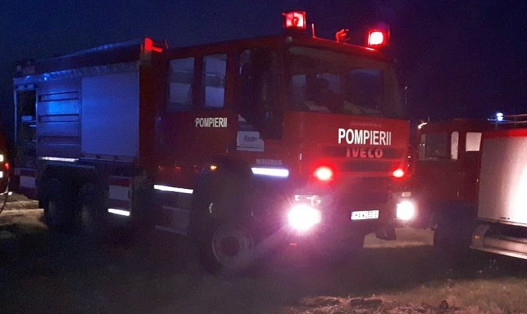 UPDATE Incendiu în cabina unei barje la Dana 97 din Portul Constanța. Intervin autoritățile - 1-1769535190.webp