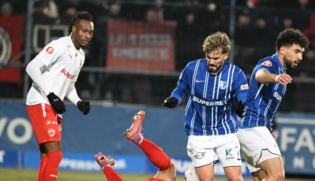 Adio, play-off! FC Farul, învinsă de Dinamo, pe teren propriu, în Superligă