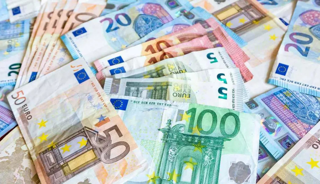 Banking: Leul s-a apreciat marți în raport cu principalele valute - 1-1770730609.webp
